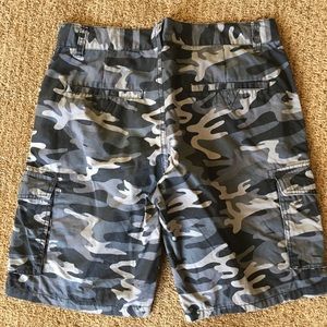Men’s camo cargo short